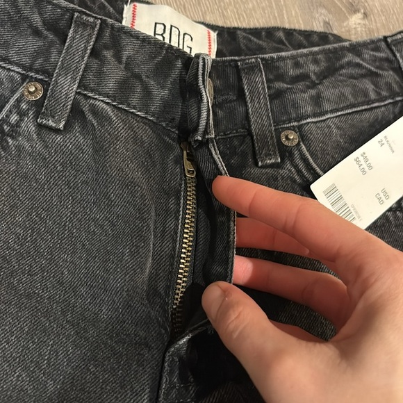 NWT BDG “Tori Mid-Rise Cutoff Jort” - Picture 5 of 11